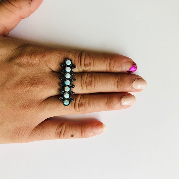 OPAL GREEN RING RARE RING - Picture 2 of 3